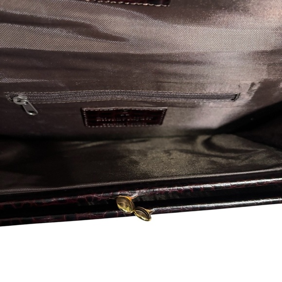 Etienne Aigner Vintage Crocodile 100% Embossed Leather Clutch with Gold Buckle - Picture 10 of 13